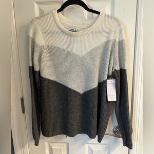 Women’s Design History sweater, size Medium, NWT